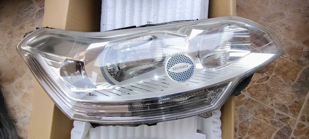 Фарове за Ситроен Ц5 Х7