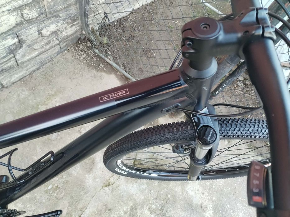 Bicicleta White roti 29 frane disc hidraulice