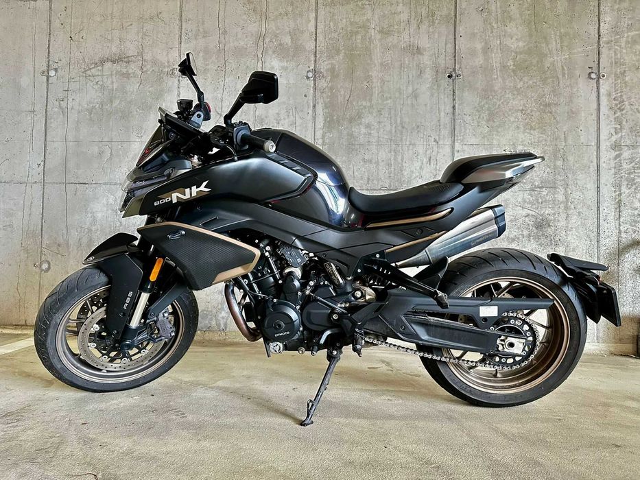 Motocicleta CFMOTO 800NK 2023 Advanced - 6700 km, stare excelentă