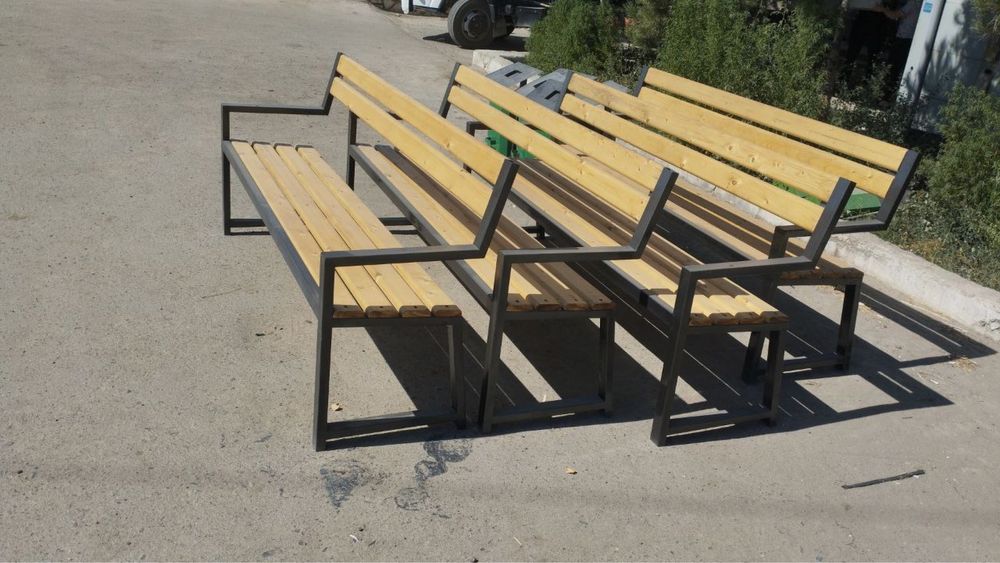 Урна скамейка варкаут и уличкие фонари
