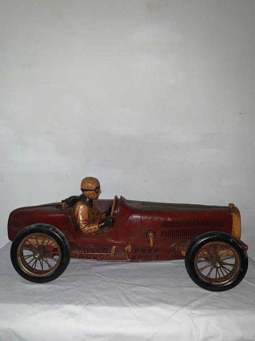 Mașina Cadillac    .