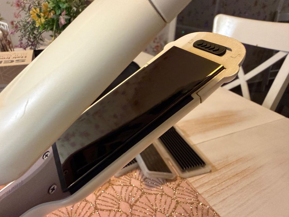 Преса за коса Sencor SHI 6300GD