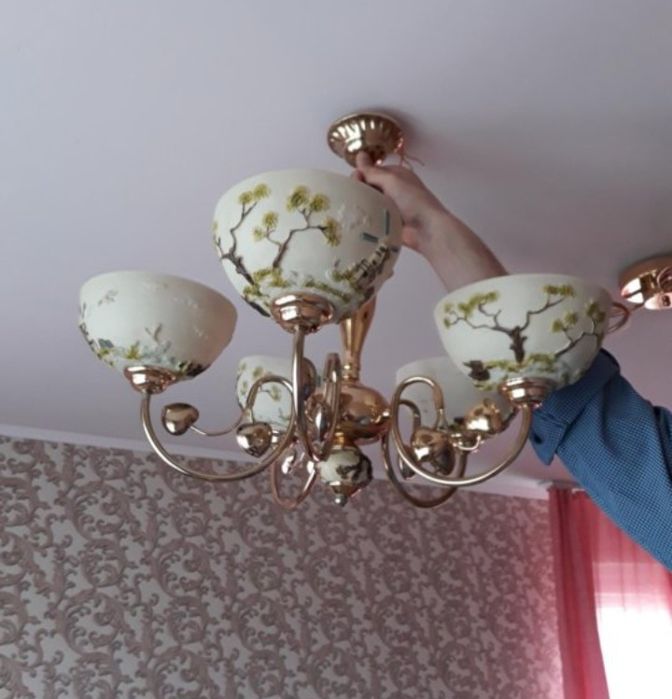 Ұсталынған люстралар сатылады