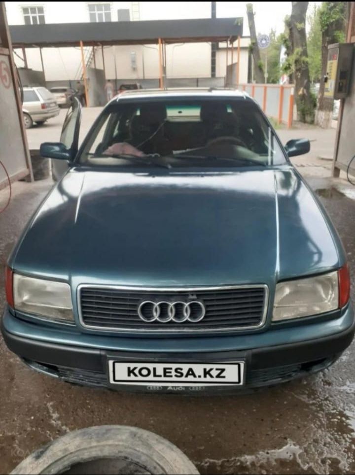 Продам Audi 100 C4