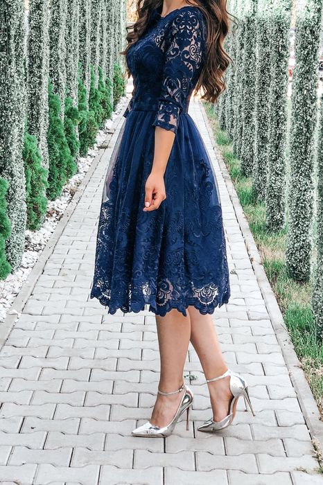 Vand Rochie bleumarin  dantela chi chi London Asos