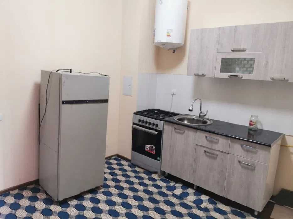 Срочна продаёдся квартира 2х комнотный в в сергели 48 кв.м 45000$
