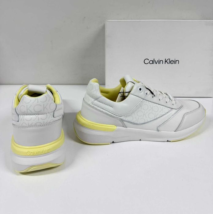 Calvin Klein Runner Lace