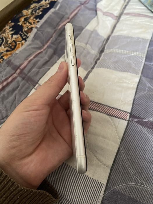 Iphone 11/128 rangi oq