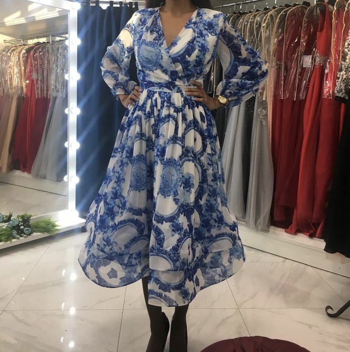 Продам платье, почти новое, размер 42-46