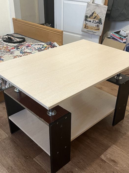 Журнальный столик