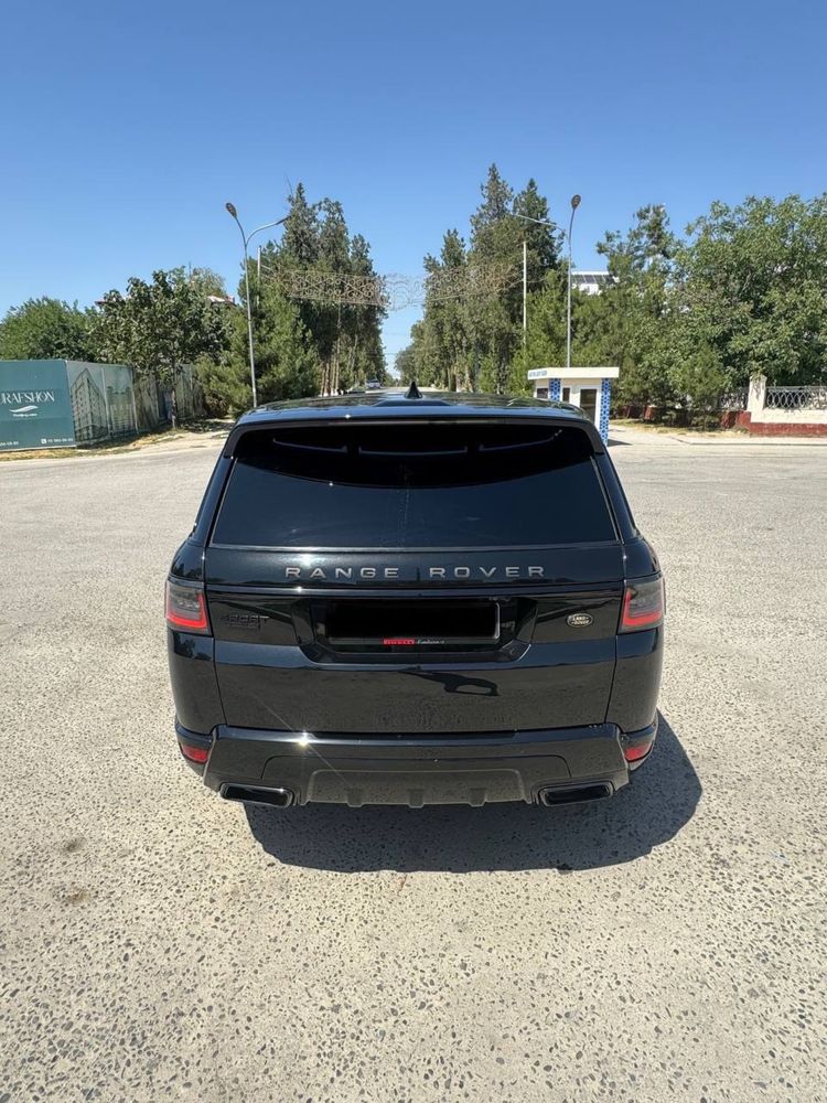 Range Rover сотилади.