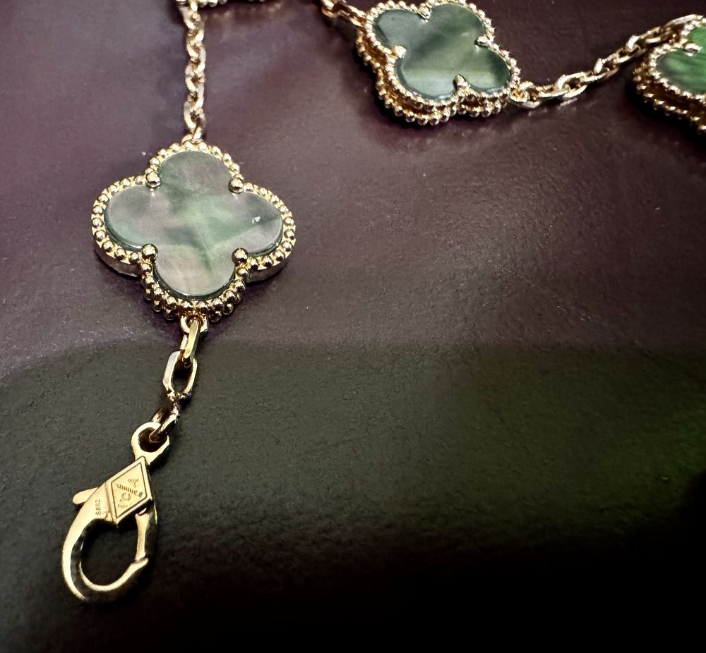 Van Cleef  гривна 18к