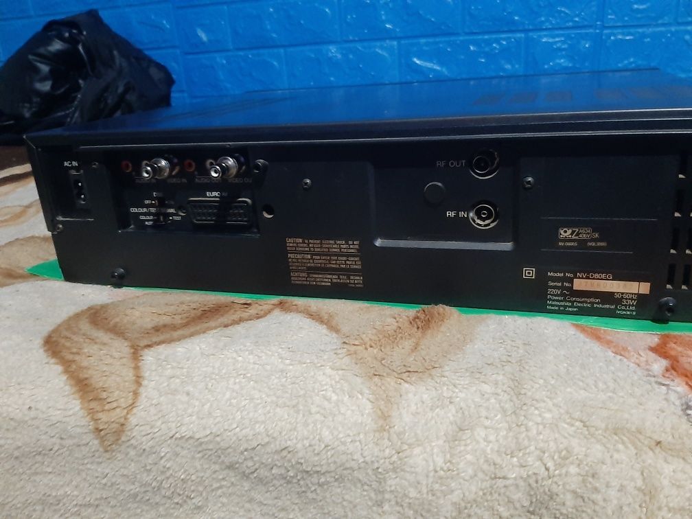 Vând videorecorder panasonic Nv-D80EG stereo în stare bună