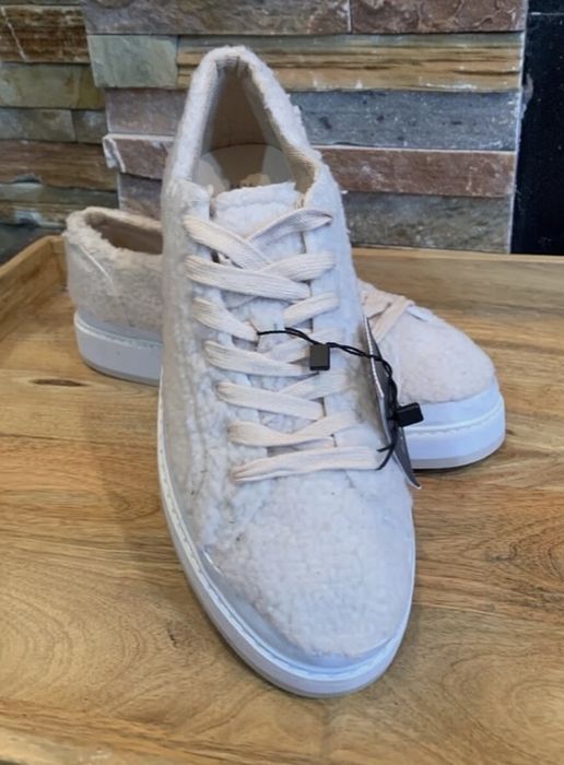 ZARA кроссовки - тедди женские