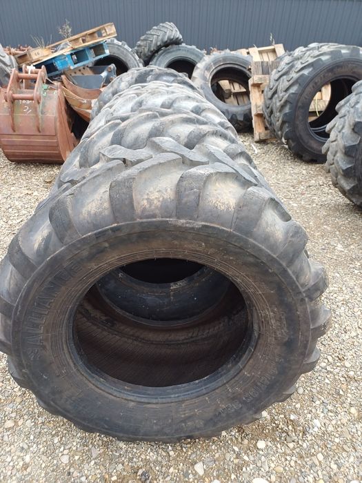 Cauciucuri utilaje dumpere manitou jcb telescopic