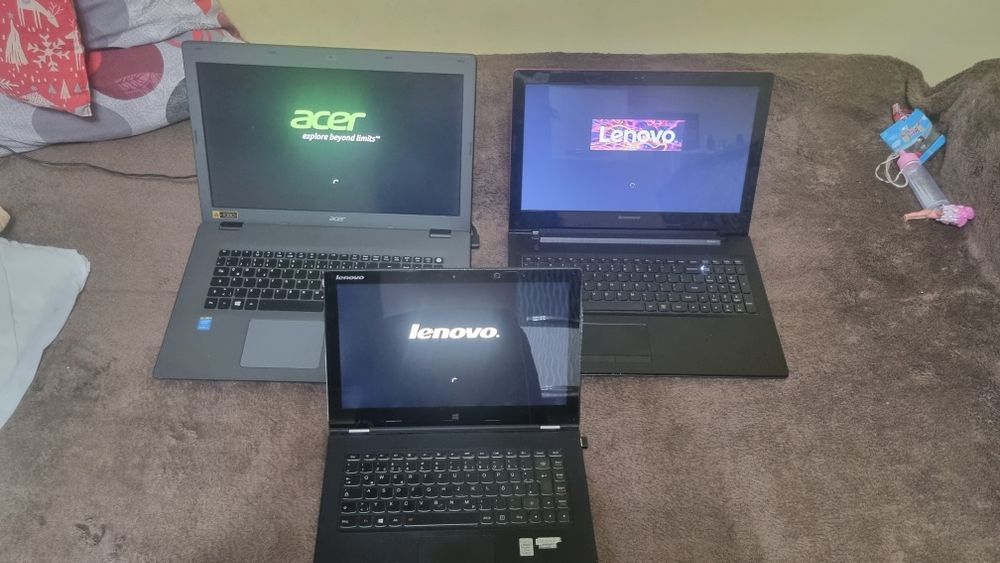 Laptopuri de vanzare