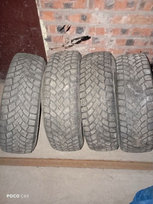 Продам резину.