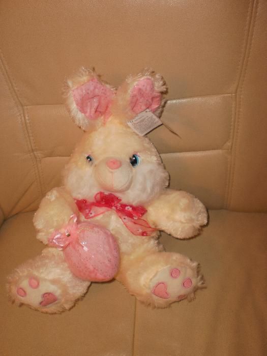 Заек-прекрасна музикална плюшена играчка, нова, с етикет