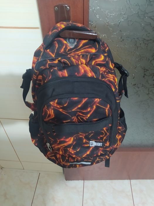 Vând ghiozdan scolar