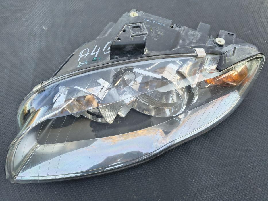 far stânga audi A4 b7