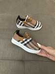 Adidasi Burberry copii marimea 27