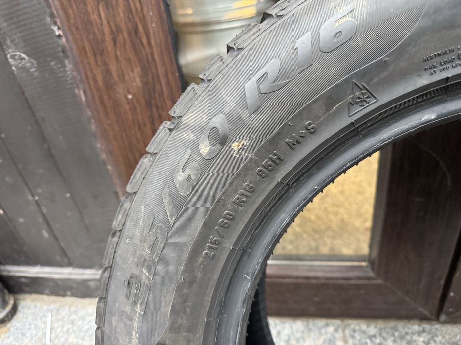 2 Anvelope Pirelli SottoZero Serie 3 – 215/60 R16 95H M+S – DOT 2023