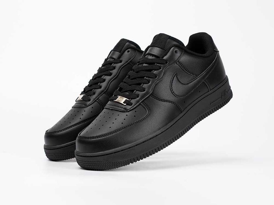 Кроссовки Nike Air Force 1 Low.