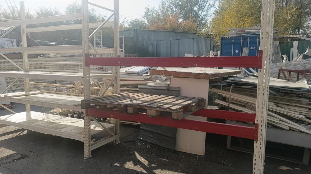 Продам складские стеллажи