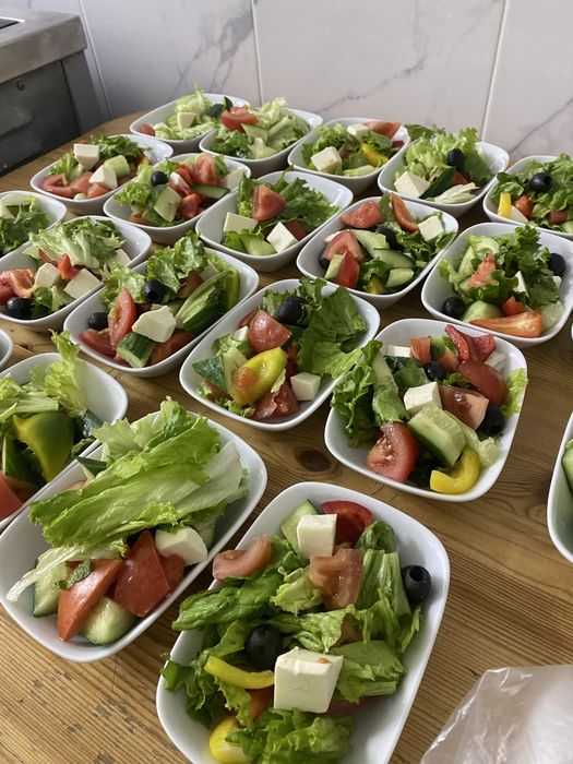 Обеды с доставкой, комплексные обеды, обеды на вынос, выпечка