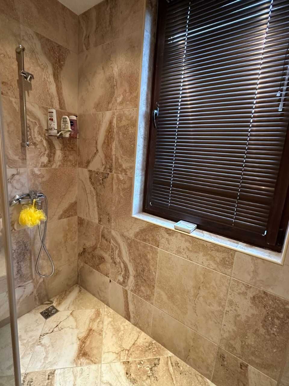 Продаваме Тownhoyse Green life