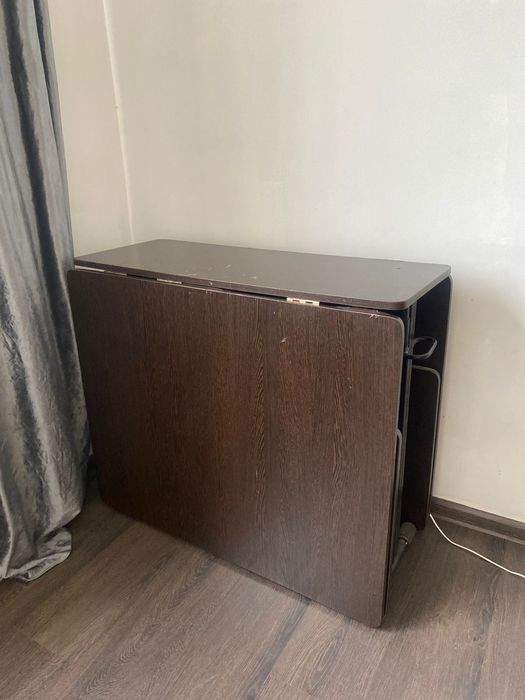 Стол хороший качество, 2.5 метра