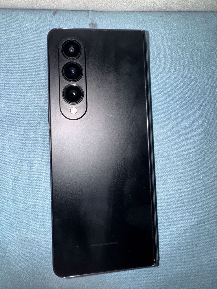 Samsung galaxy z fold 4 12/256