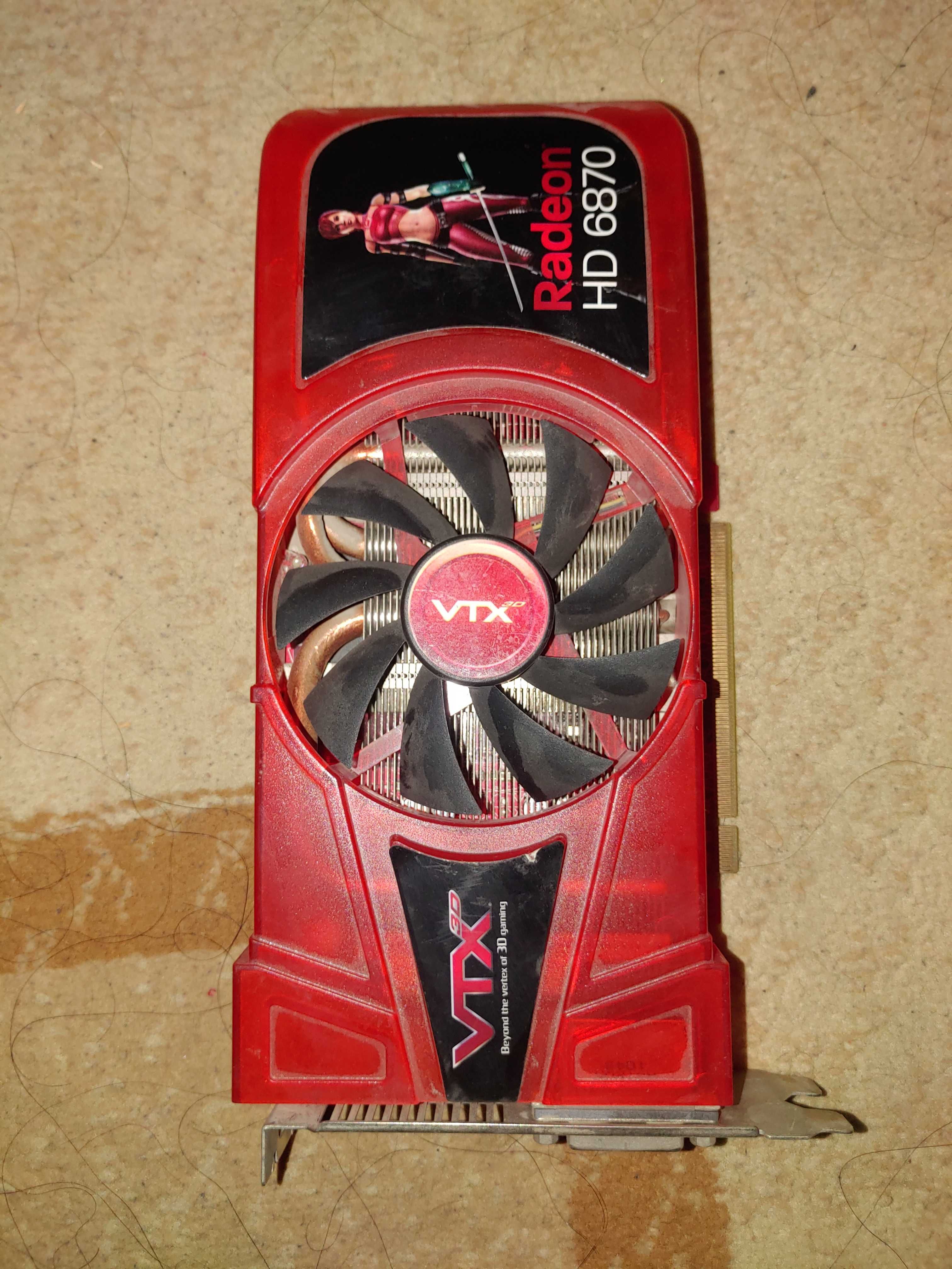 Radeon HD 6870 видеокарта
