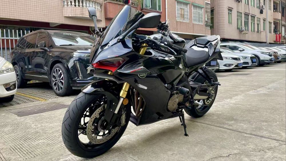 Мотоциклы в наличии Kove CFMoto QJMotor Sotuvga tayyor