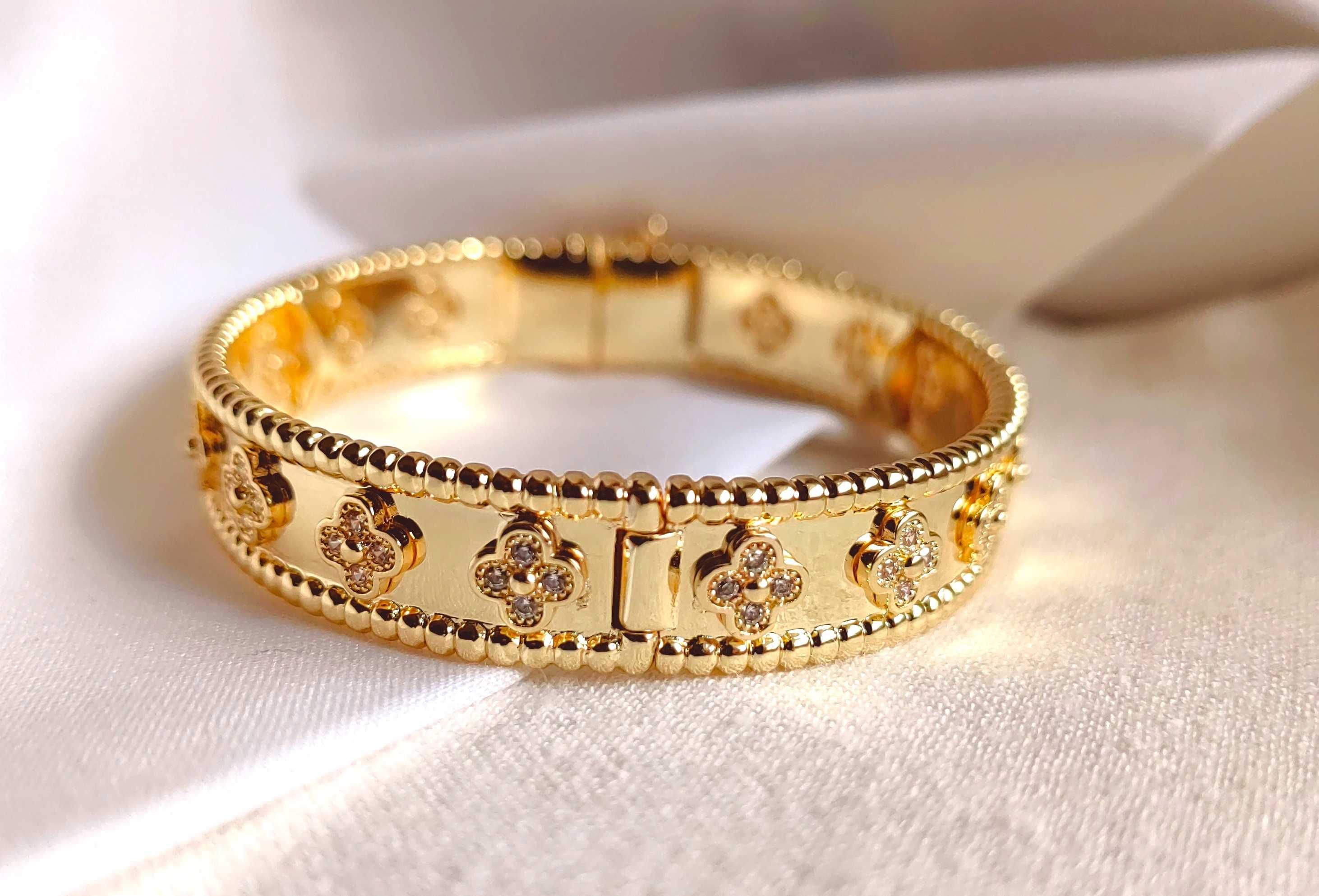 Perlée clovers bracelet, medium model, VCA твърда дамска гривна
