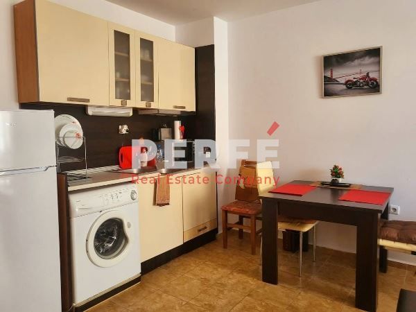 Продава се Двустаен апартамент в к.к. Слънчев бряг - 55 кв.м за 1410 €/кв.м - Снимка #2