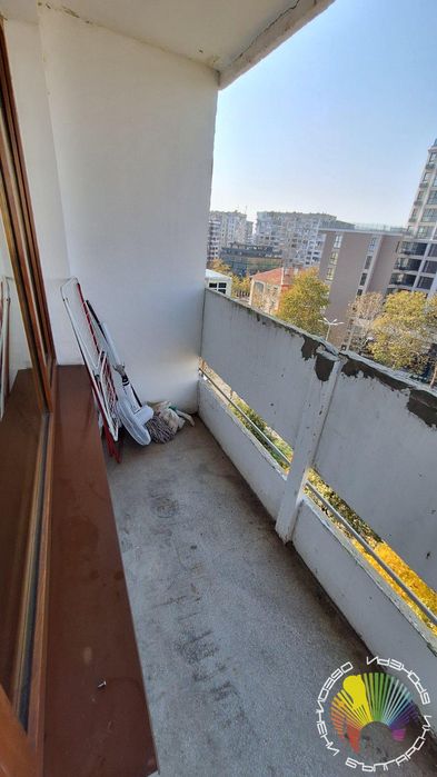 Дава се под наем Двустаен апартамент в Бургас, Лазур - 60 кв.м за 433.5 € - Снимка #2