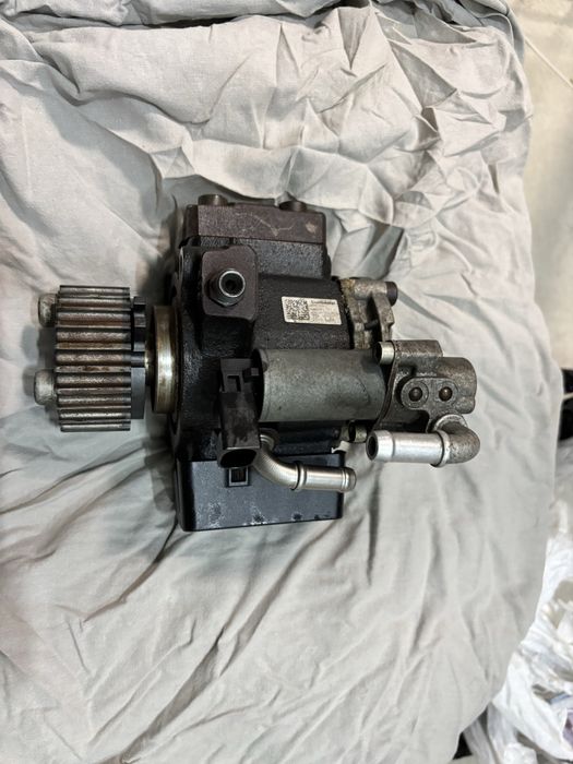 Pompa inalta presiune golf 6 1.6 tdi cayc 03L130755AL01