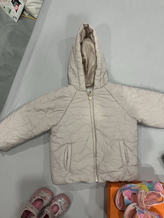 Дрехи и обувки за момиче