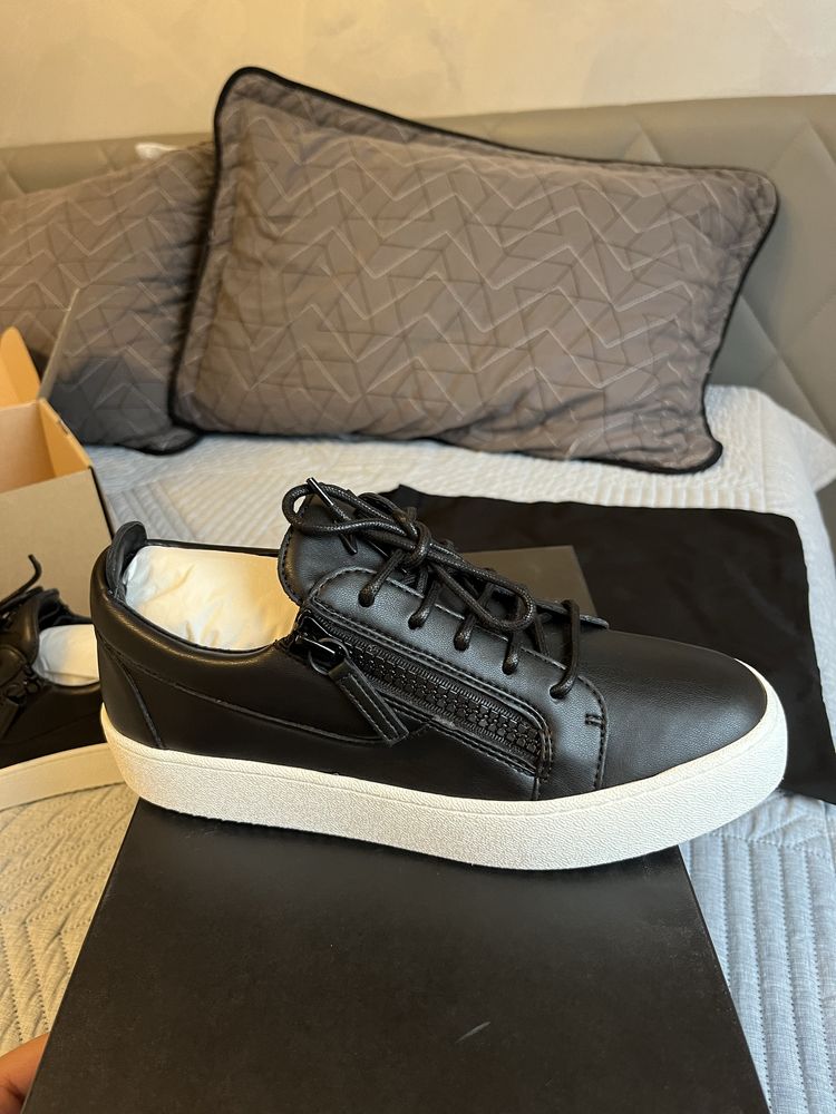 Giuseppe Zanotti