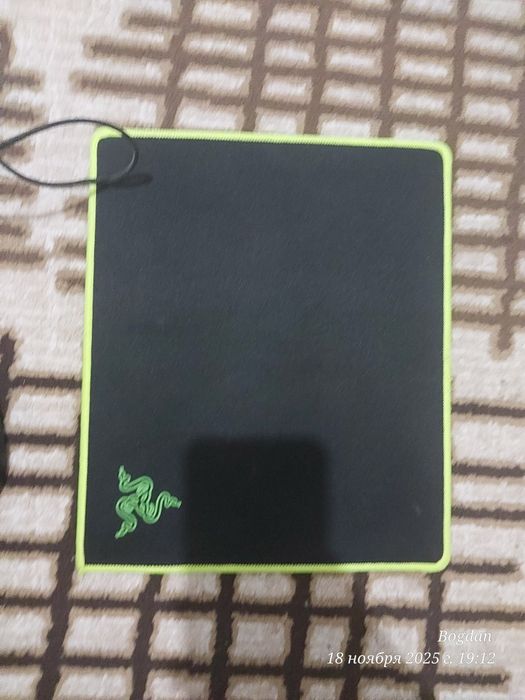 фирменная мышь RAZER + фирменный коврик