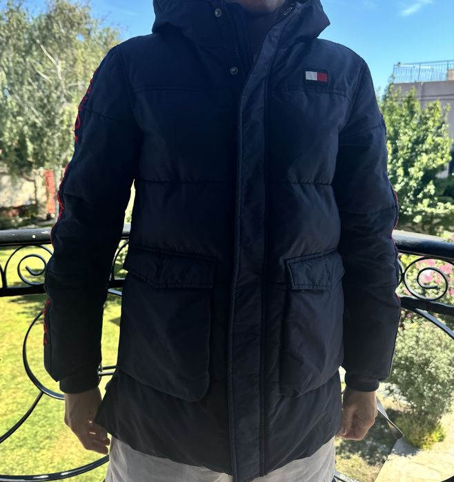 Тъмносиньо яке за момче Tommy Hilfiger