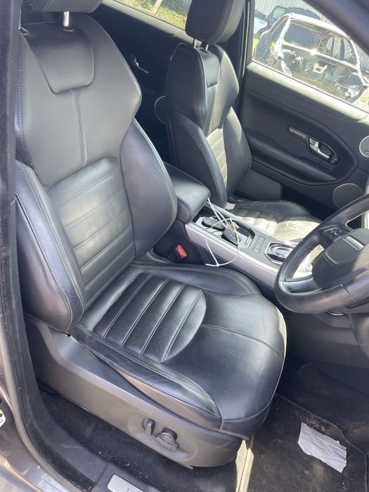 Dezmembrez Range Rover Evoque 2.0 dtd 2017