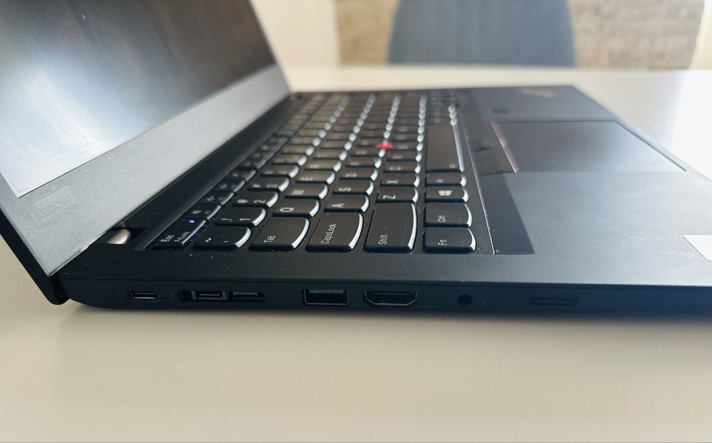 Laptop Lenovo ThinkPad T14 i5-10210U, 8GB DDR4, SSD 256 - IMPECABIL