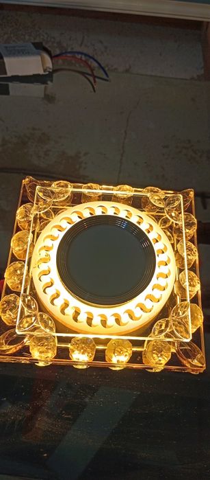 Kutustal lustira qandil lapishka