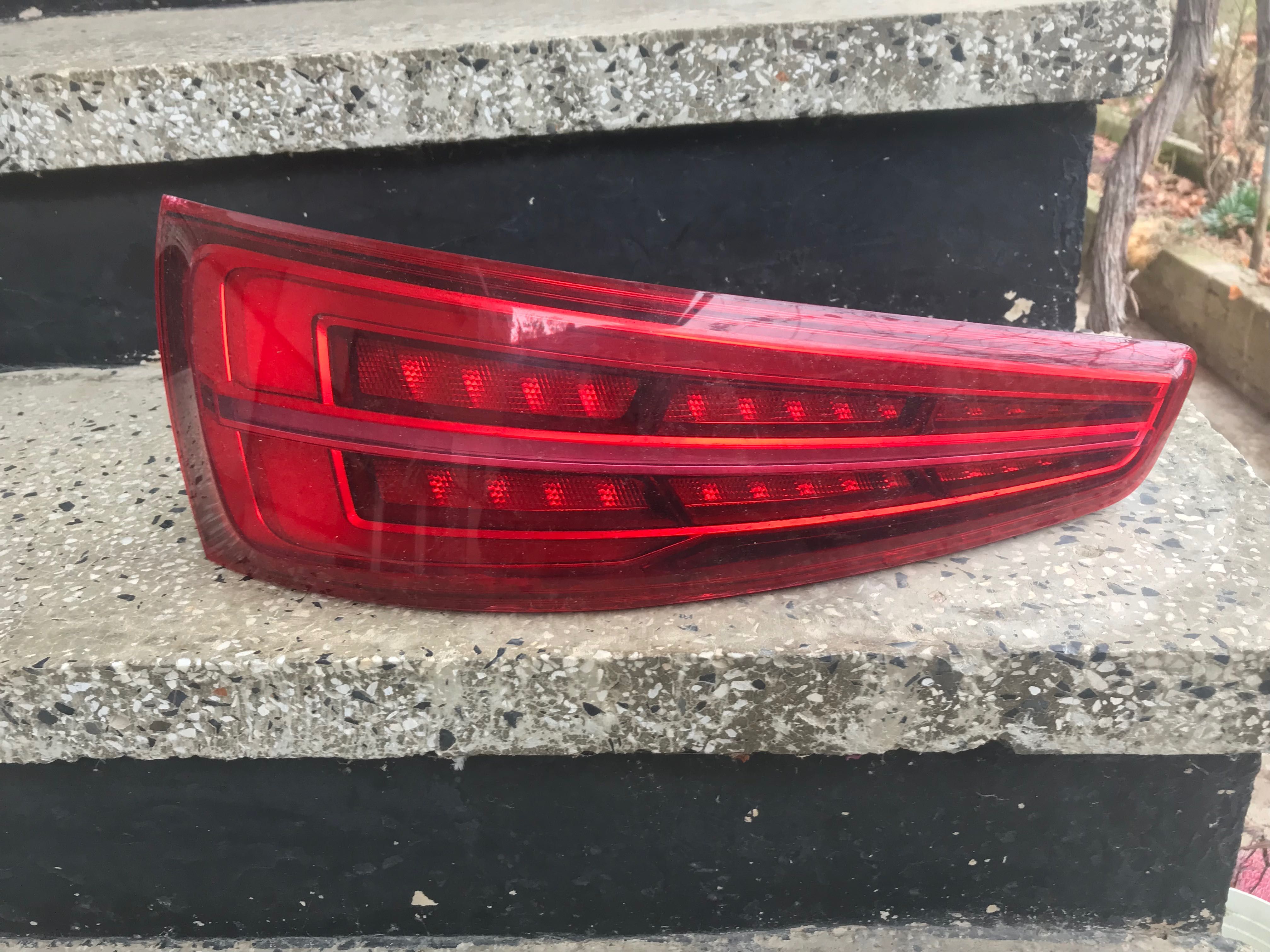 Audi Q3 заден ляв стоп