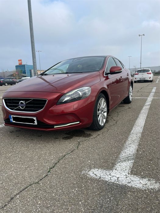 Volvo  v40 d2 2013