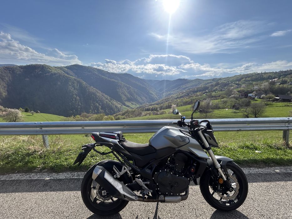 Cel mai accesorizat Hornet 750