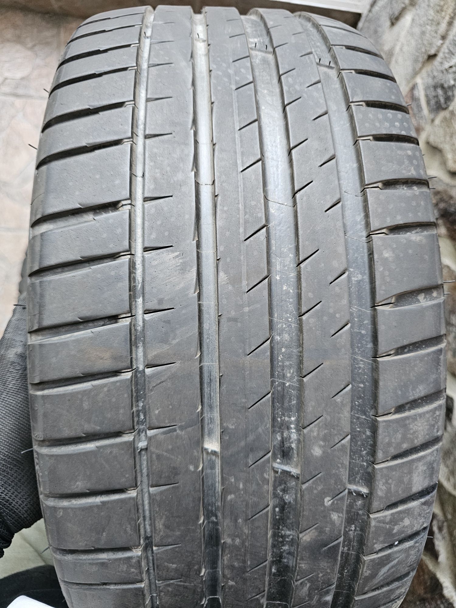 Anvelope Michelin 235/35 R19 Ca Noi!