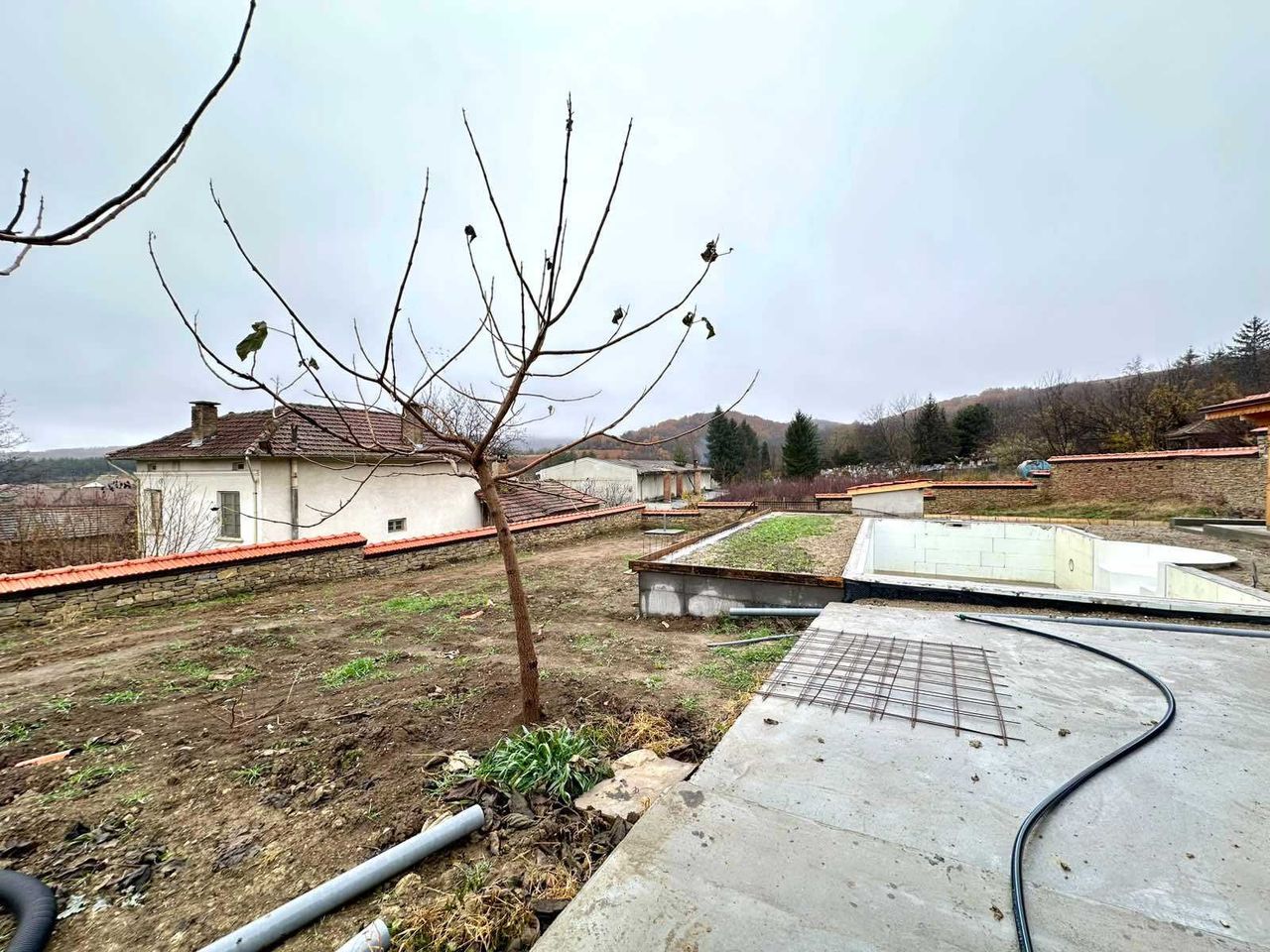Продава се Къща в с. Вишовград, Област Велико Търново - 150 кв.м за 850 €/кв.м - Снимка #2
